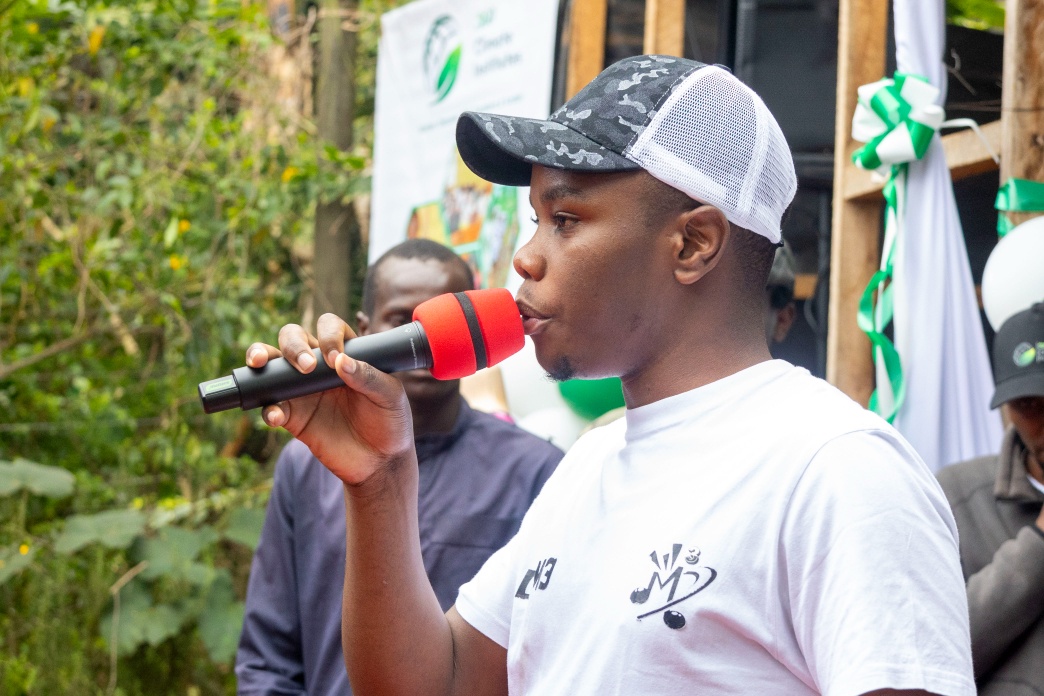 An alumna presenting a voice-over and media performance at 360 Climate Institutes
