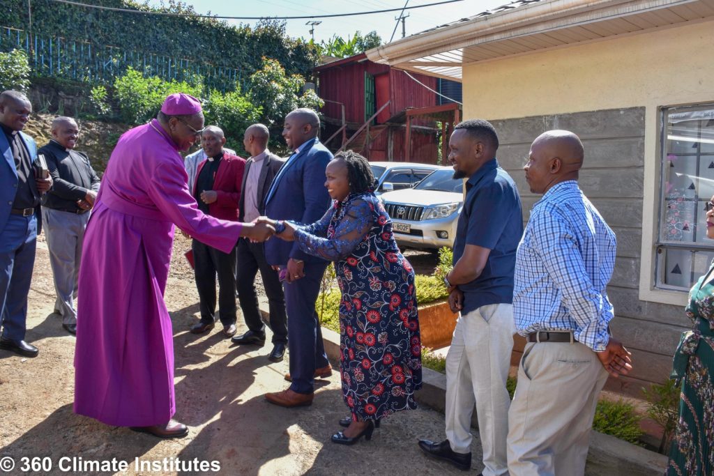 Guests arriving and being welcomed during the 360 Climate Institutes inauguration in Gikoe.